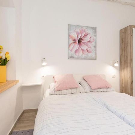 Studio Apartment Sisi Опатия Экстерьер фото